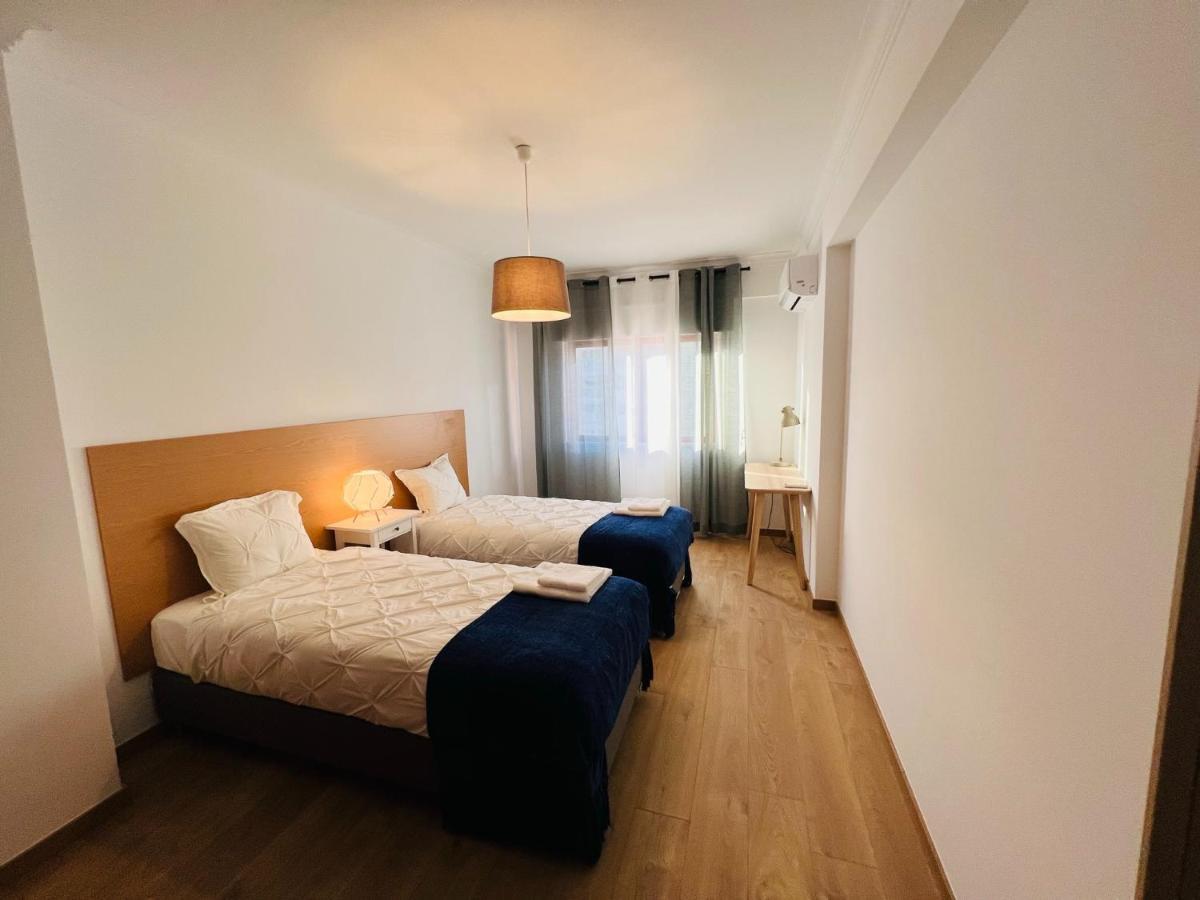 Beautiful Apartment - Family And Group Of Friends Povoa de Santa Iria Exterior photo